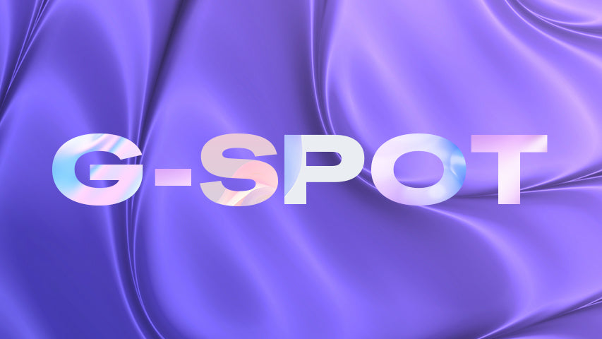 Texte « POINT G » à couleurs dégradées sur un motif mauve rappelant des draps de lit.